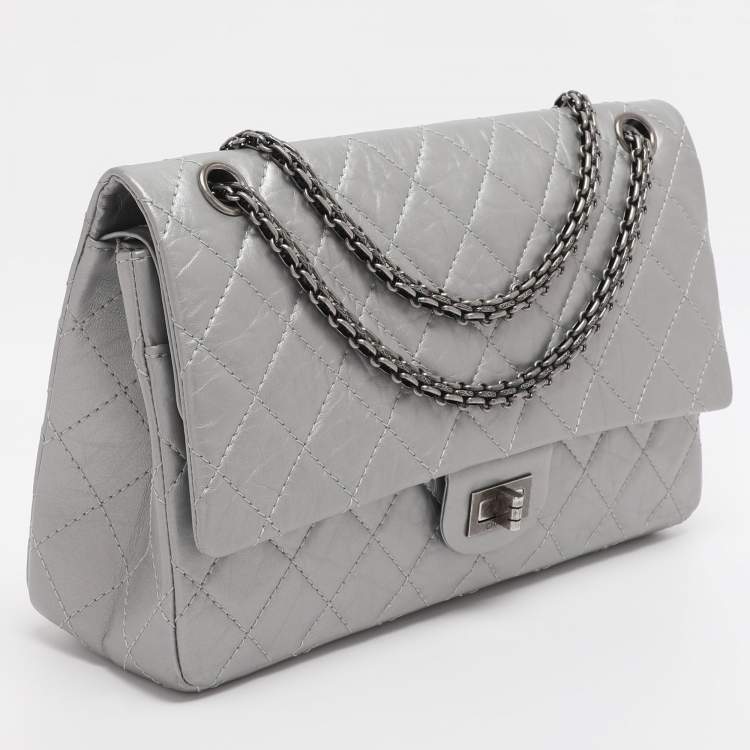Pre Owned Chanel Silver Quilted Leather 226 Classic Reissue 2.55 Flap Bag