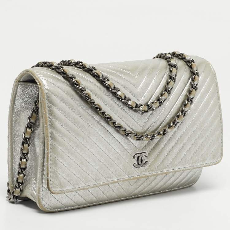 Pre Owned Chanel Silver Chevron Leather CC WOC Bag