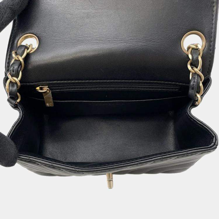 Pre Owned Chanel Chevron Mini Chain shoulder Bag Black Lambskin Size 18