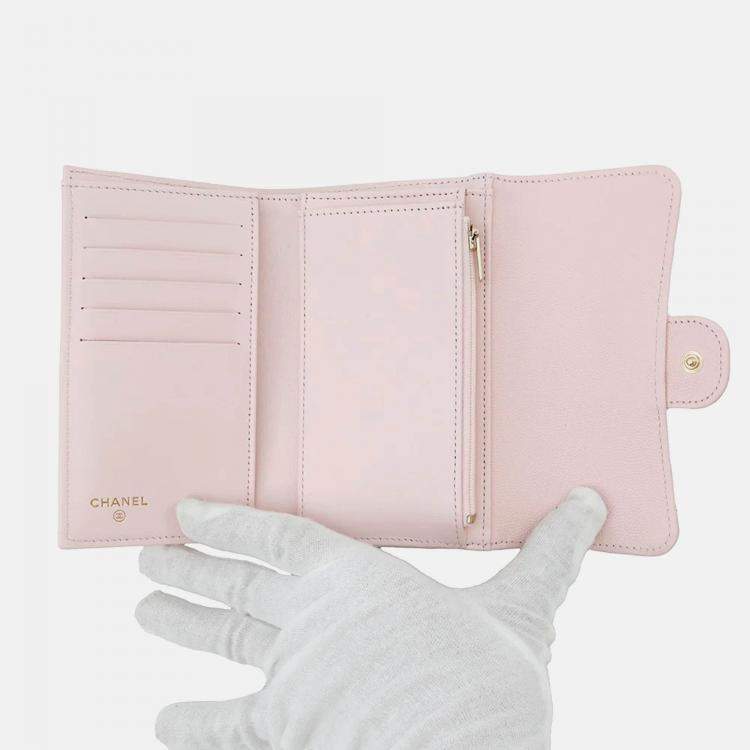 Pre Owned Chanel Matelasse Small Zip Wallet Pink Caviar Leather