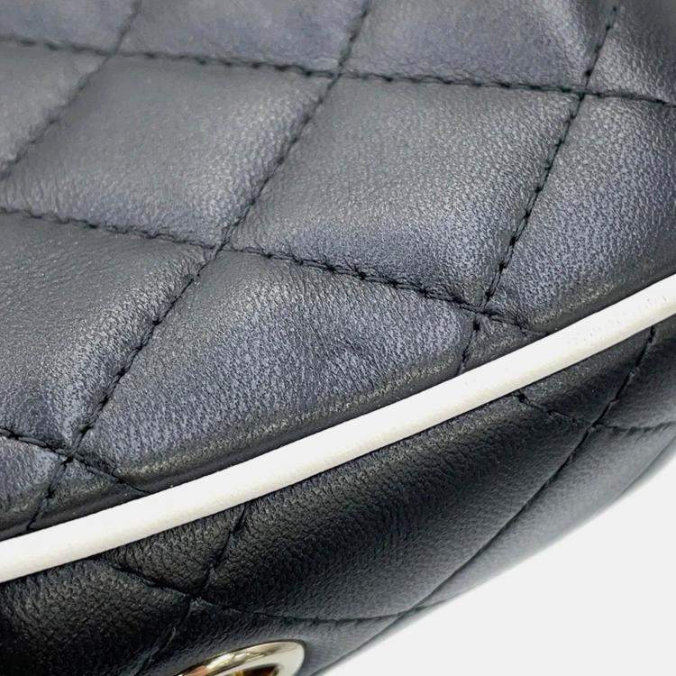 Pre Owned Chanel Matelasse Black/White Lambskin Chain Clutch Bag