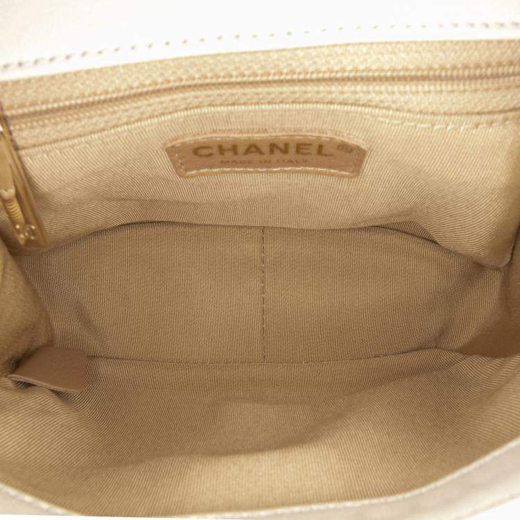 Pre Owned Chanel White Quilted Lambskin Studded Beauty Begins Flap