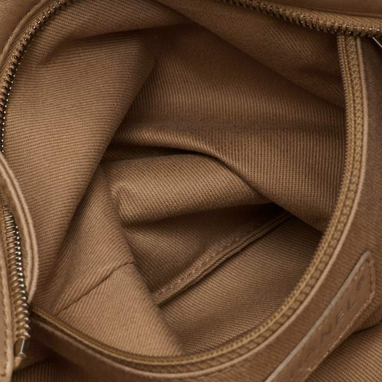 Pre Owned Chanel Beige/Black Quilted Leather VIP Grand Shopping Bag