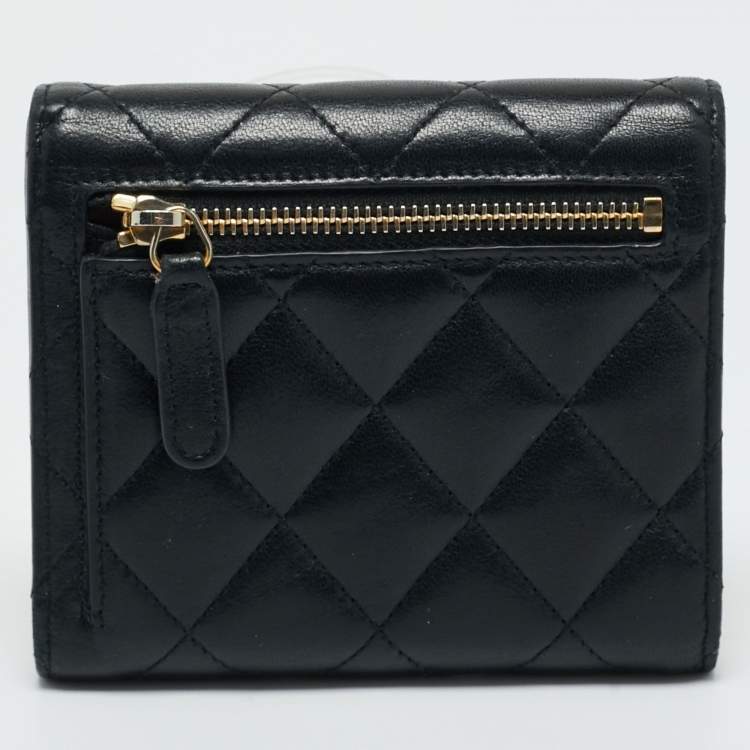 Pre Owned Chanel Black Quilted Leather CC Trifold Compact Wallet