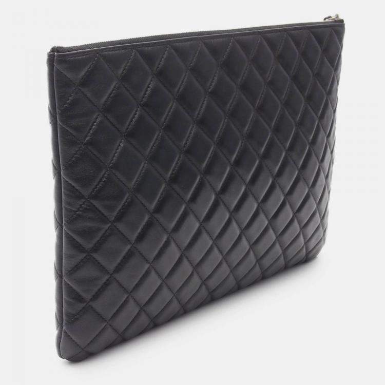 Pre Owned Chanel Black Large Quilted Lambskin O Case Clutch
