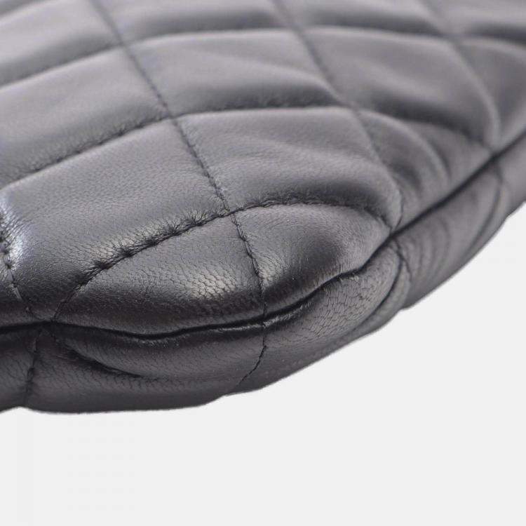 Pre Owned Chanel Black Large Quilted Lambskin O Case Clutch