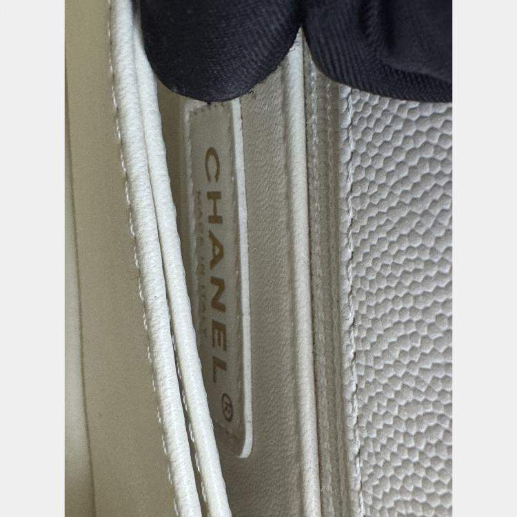 Pre Owned Chanel White Quilted Caviar Leather Mini Coco Top Handle Bag