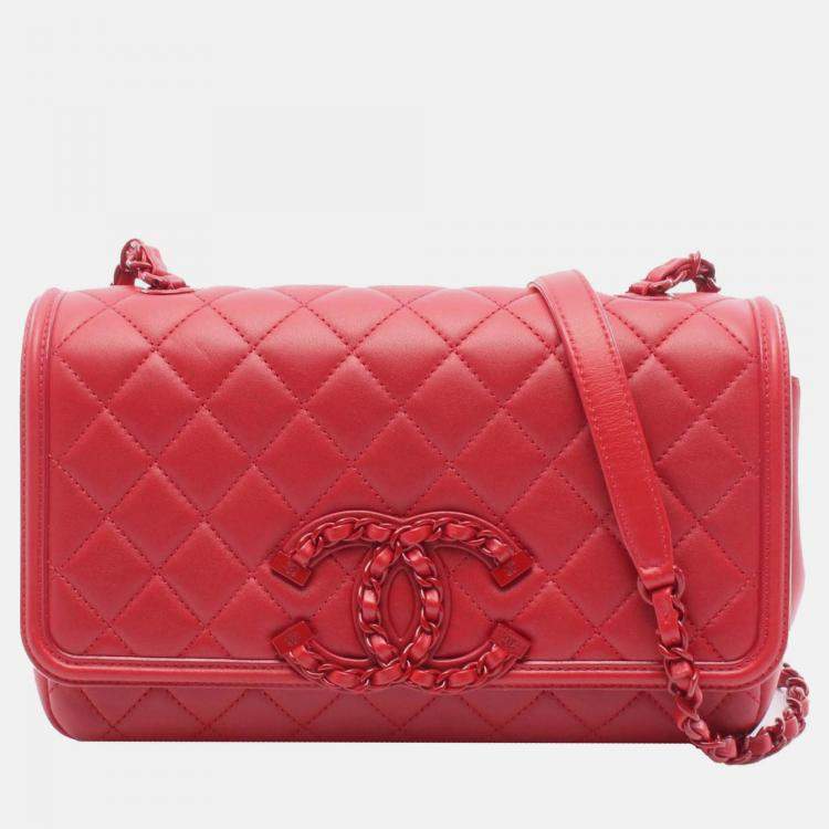 Pre Owned Chanel Red Medium Quilted Calfskin CC Filigree Incognito Flap