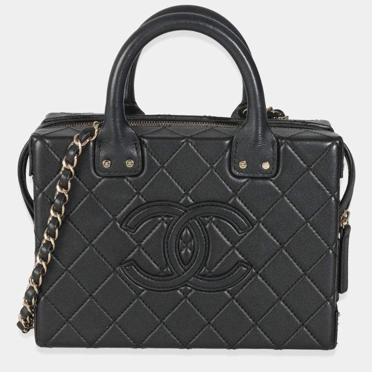 Pre Owned Chanel Black Quilted Calfskin Studded Square Vanity Case