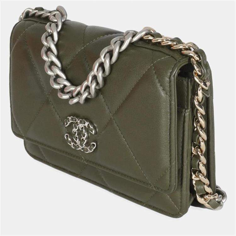 Pre Owned Chanel Khaki Quilted Goatskin Chanel 19 Wallet On Chain
