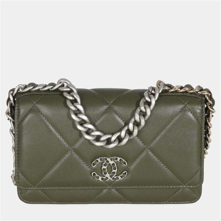 Pre Owned Chanel Khaki Quilted Goatskin Chanel 19 Wallet On Chain