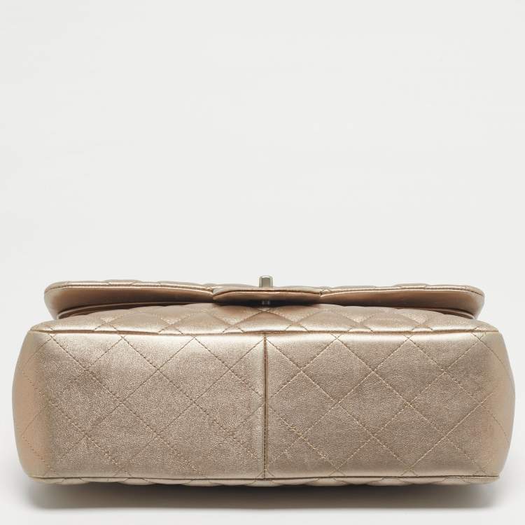 Pre Owned Chanel Metallic Quilted Leather Jumbo Classic Double Flap Bag