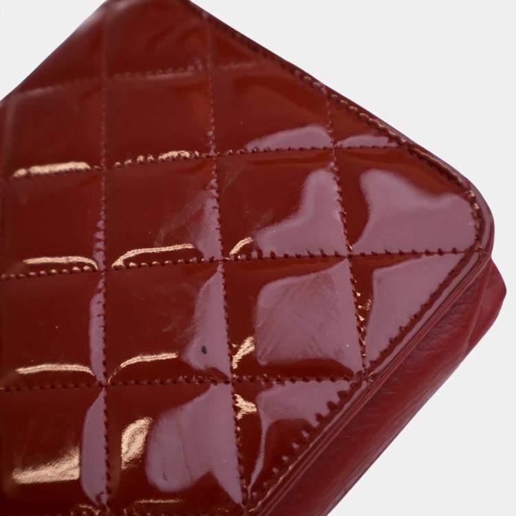Pre Owned Chanel Red Quilted Patent Brilliant Wallet On Chain