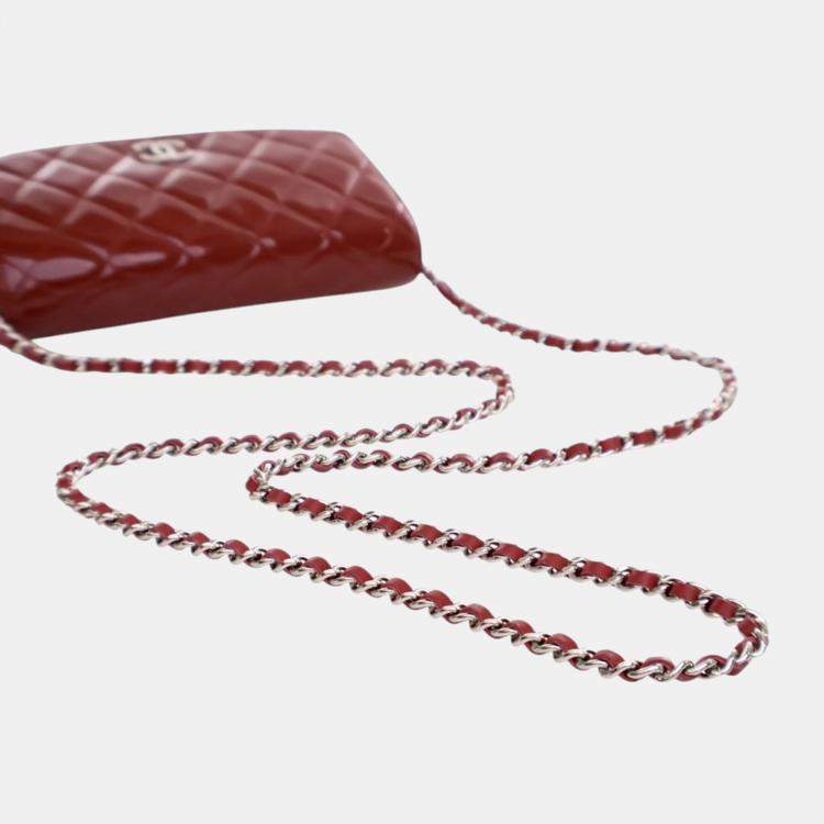Pre Owned Chanel Red Quilted Patent Brilliant Wallet On Chain