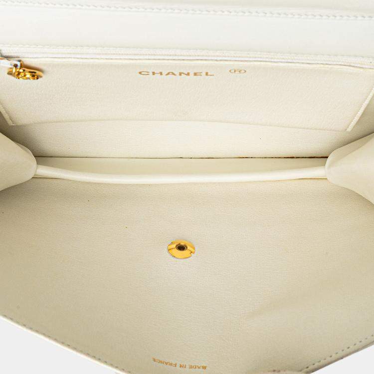 Pre Owned Chanel White CC Quilted Lambskin Single Flap