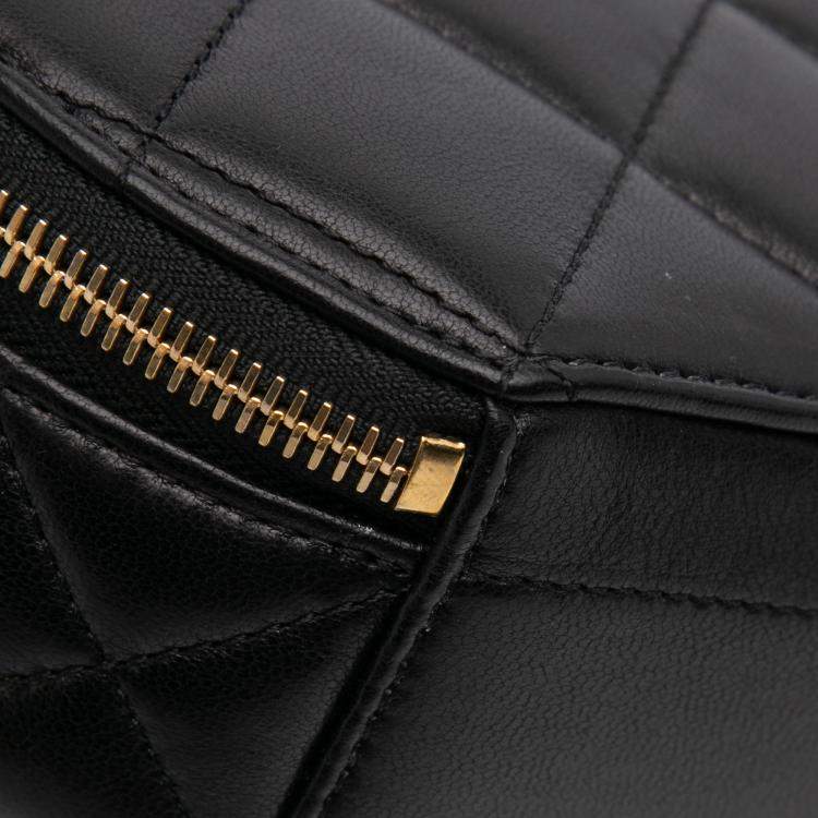 Pre Owned Chanel Black Quilted Lambskin Oval Logo Chain Top Handle Round Clutch on Chain