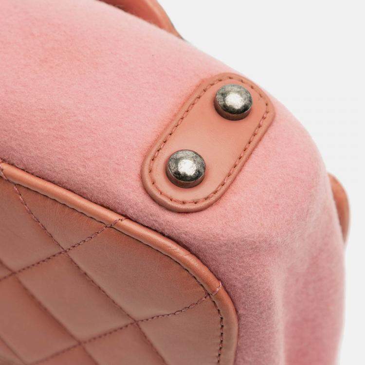Pre Owned Chanel Pink Paris Salzburg Mini Quilted Glazed Calfskin and Felt Edelweiss Flower Flap
