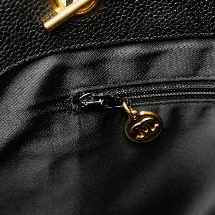 Pre Owned Chanel Black CC Caviar Chain Tote
