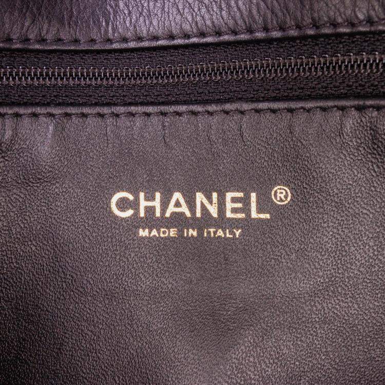 Pre Owned Chanel Black Quilted Lambskin Leather Clutch