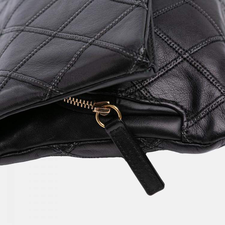 Pre Owned Chanel Black Quilted Lambskin Leather Clutch