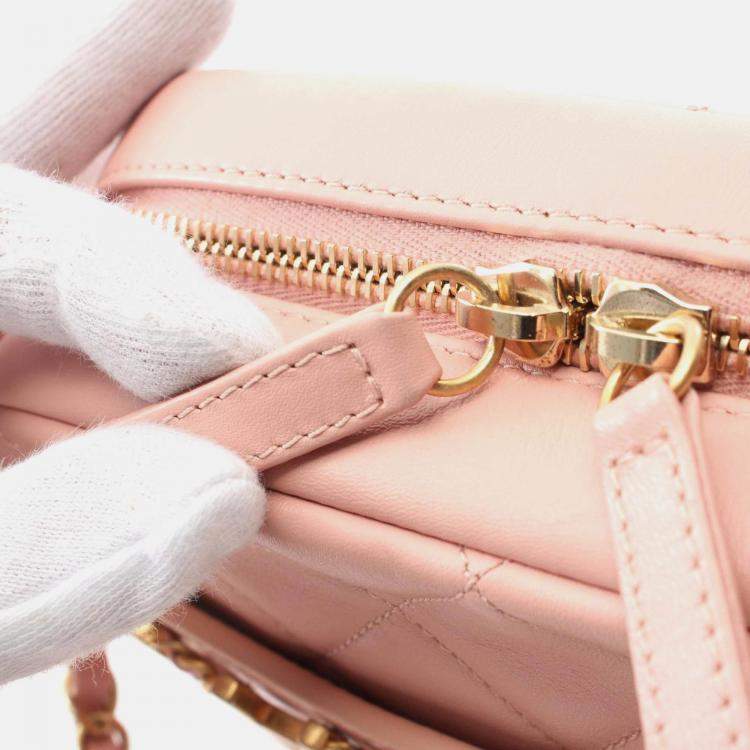 Pre Owned Chanel Matelasse Pink Leather Shoulder Camera Bag 