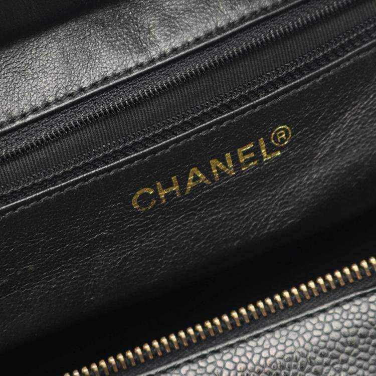 مملوكة مسبقًا Chanel Matelasse Handbag Calfskin Leather Black