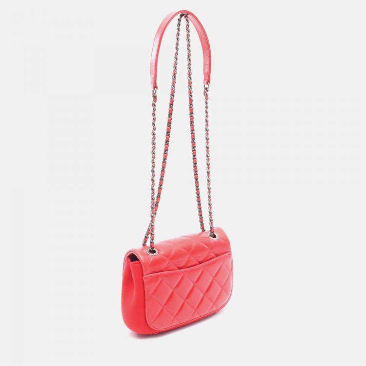 Pre Owned Chanel Matelasse Shoulder Bag Leather Felt Red