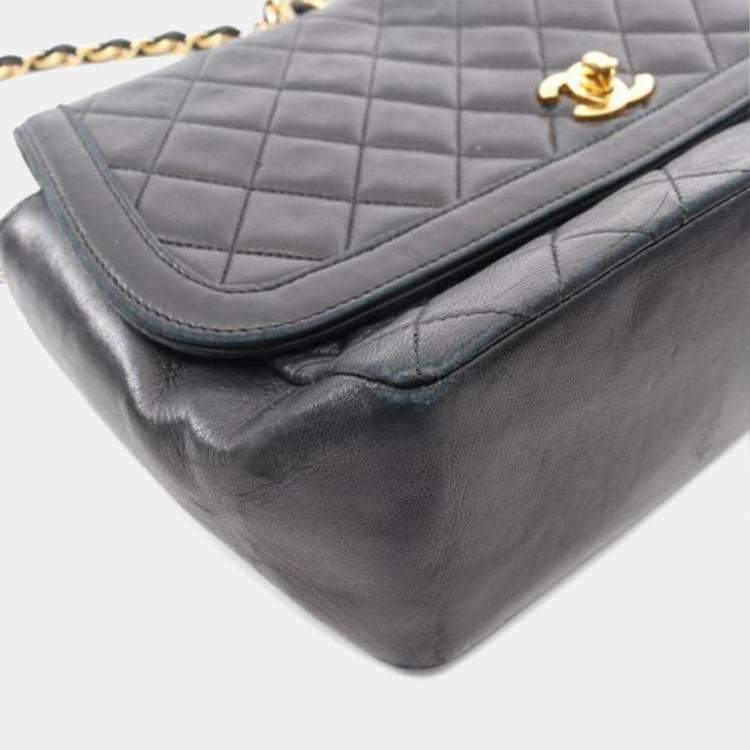 Pre Owned Chanel Matelasse Shoulder Bag Lambskin (Sheepskin) Black