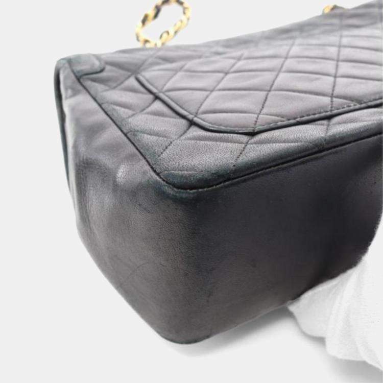 Pre Owned Chanel Matelasse Shoulder Bag Lambskin (Sheepskin) Black