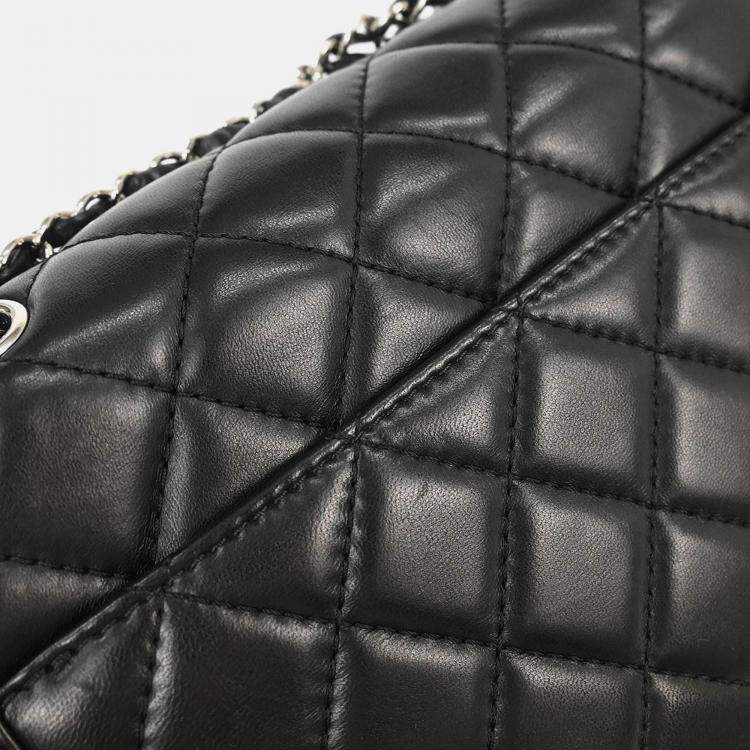 Pre Owned Chanel Black Lambskin Chain Shoulder Bag