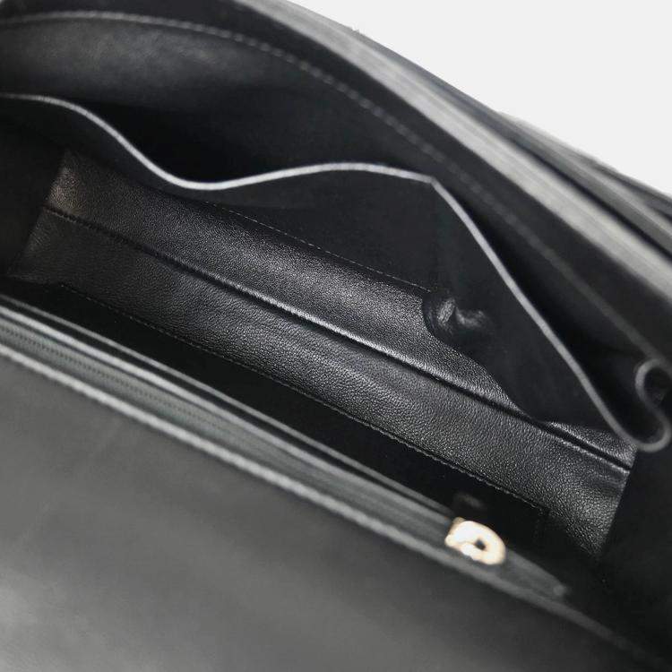 Pre Owned Chanel Black Lambskin Chain Shoulder Bag