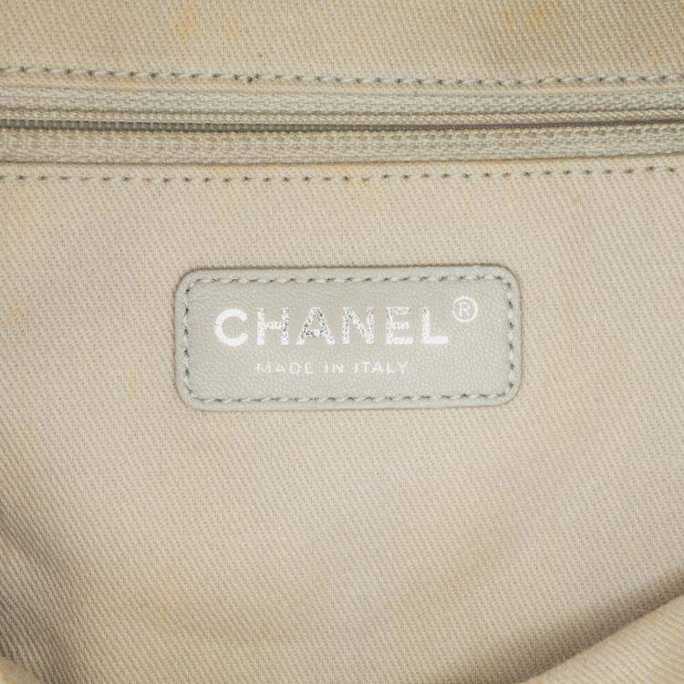 Pre Owned Chanel White Small Glazed Calfskin Deauville Tote