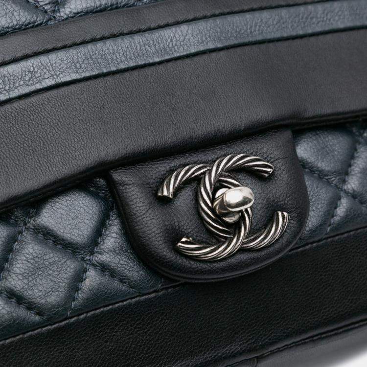 Pre Owned Chanel Black Blue Medium Bicolor Quilted Calfskin Flap