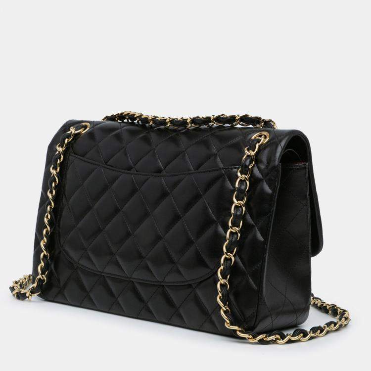 Pre Owned Chanel Black Jumbo Classic Lambskin Double Flap