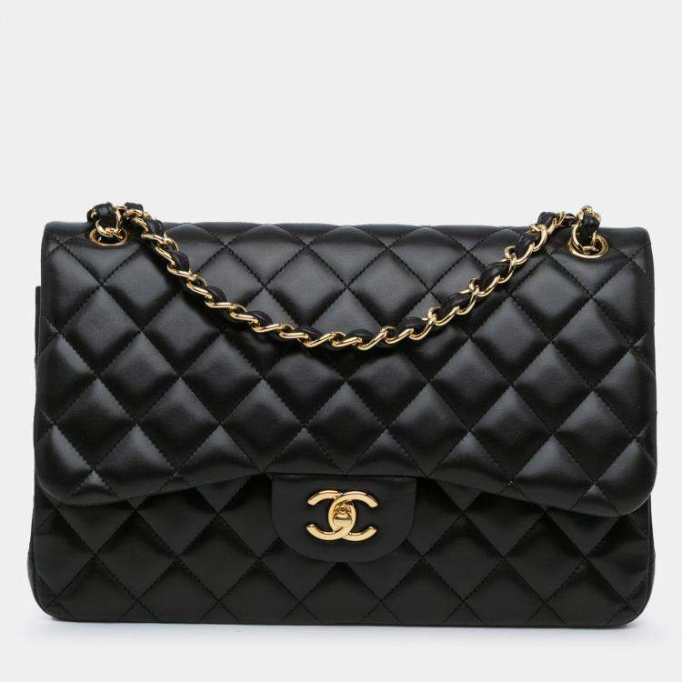 Pre Owned Chanel Black Jumbo Classic Lambskin Double Flap