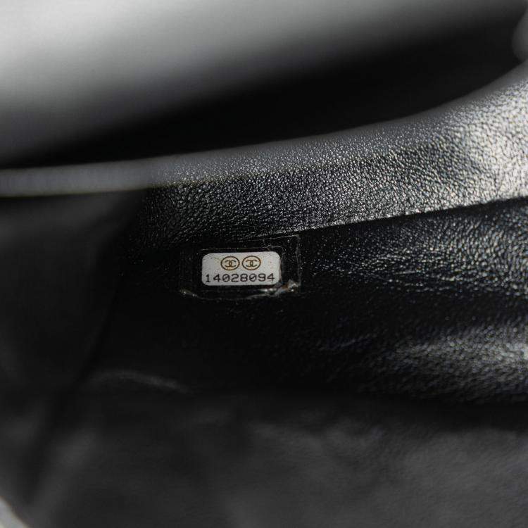Pre Owned Chanel Black Medium Classic Caviar Double Flap