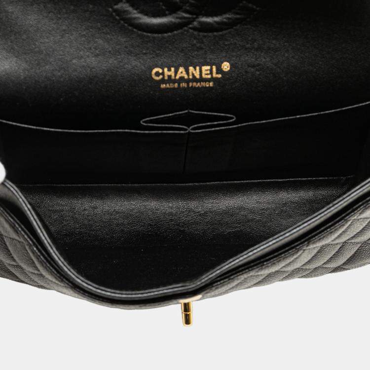 Pre Owned Chanel Black Medium Classic Caviar Double Flap