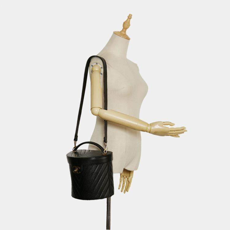 Pre Owned Chanel Black CC Caviar Leather Vanity Bag