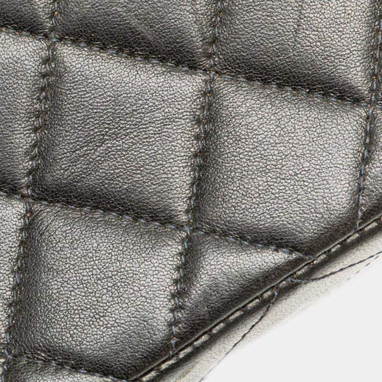 Pre Owned Chanel Black Medium Classic Lambskin Kelly Flap