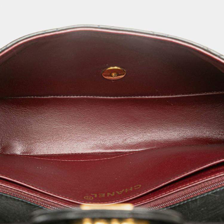 Pre Owned Chanel Black Medium Classic Lambskin Kelly Flap