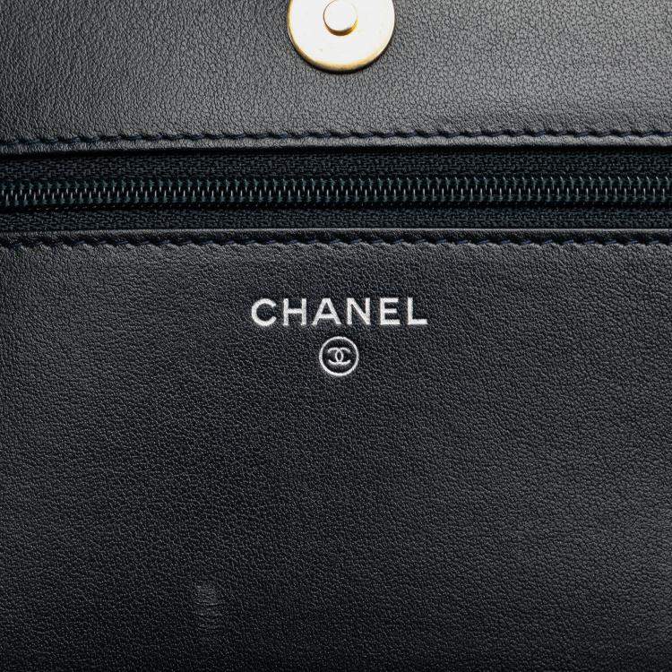 Pre Owned Chanel Black Quilted Aged Calfskin Gabrielle Wallet On Chain