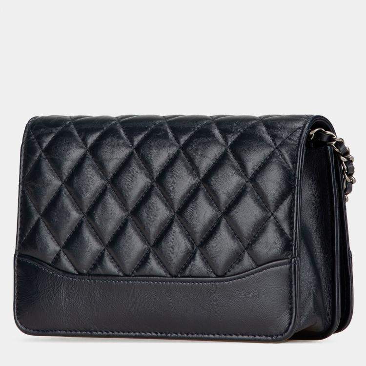 Pre Owned Chanel Black Quilted Aged Calfskin Gabrielle Wallet On Chain