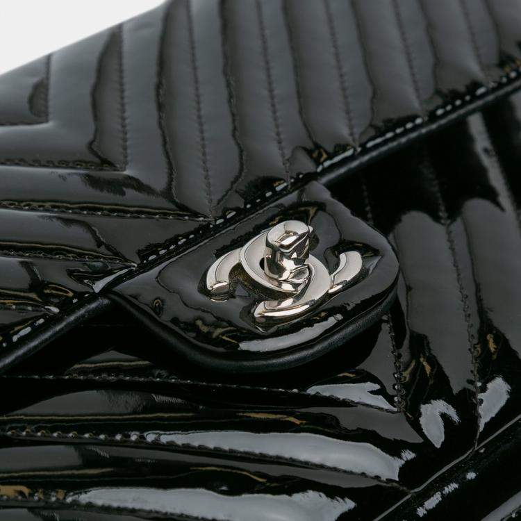 Pre Owned Chanel Black Medium Classic Chevron Patent Double Flap