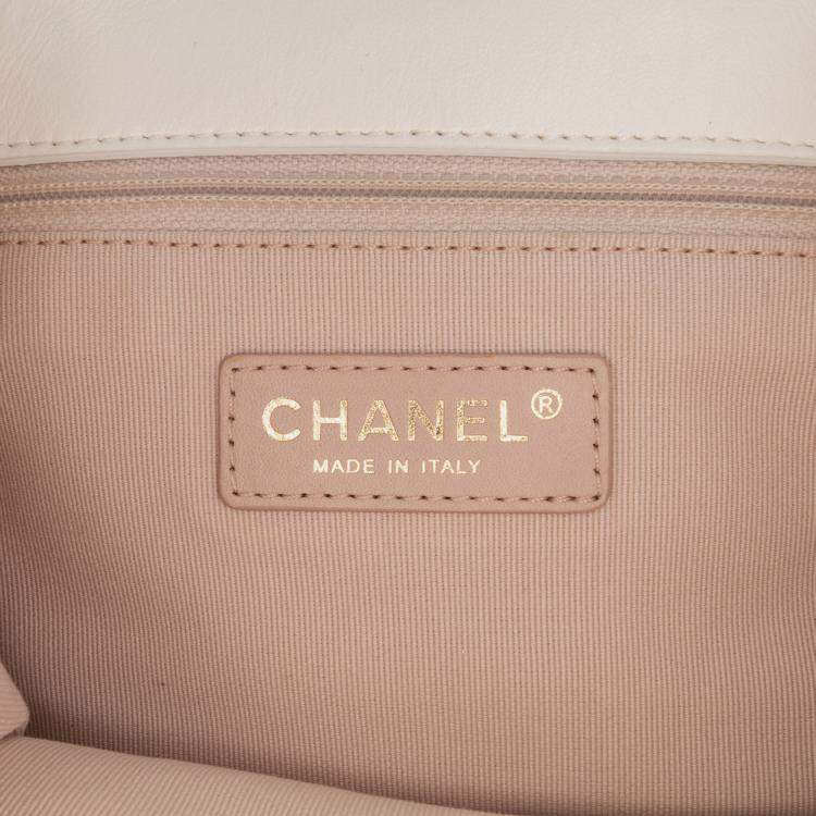 Pre Owned Chanel White CC Quilted Aged Calfskin Accordion Flap