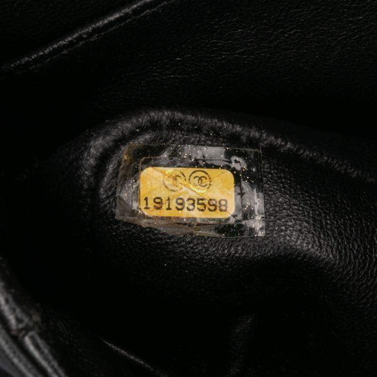 Pre Owned Chanel Black Medium Classic Patent Double Flap