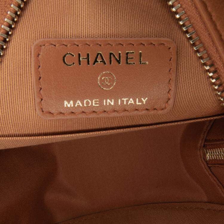 Pre Owned Chanel Brown Lambskin 19 Round Clutch with Chain