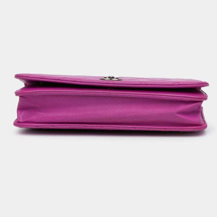 Pre Owned Chanel Purple Lambskin Coco Boy Wallet On Chain