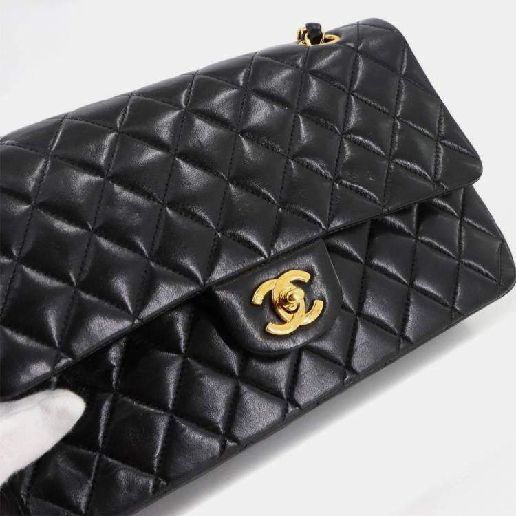 Pre Owned Chanel Classic Double Flap Black Leather Shoulder Bag