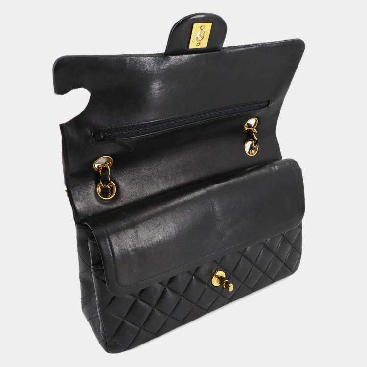Pre Owned Chanel Classic Double Flap Black Leather Shoulder Bag