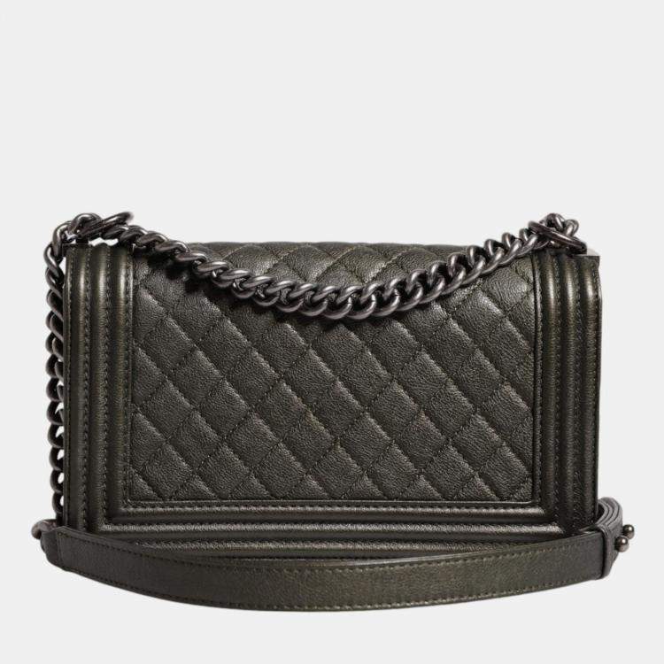 Pre Owned Chanel Boy Green Leather Shoulder Bag